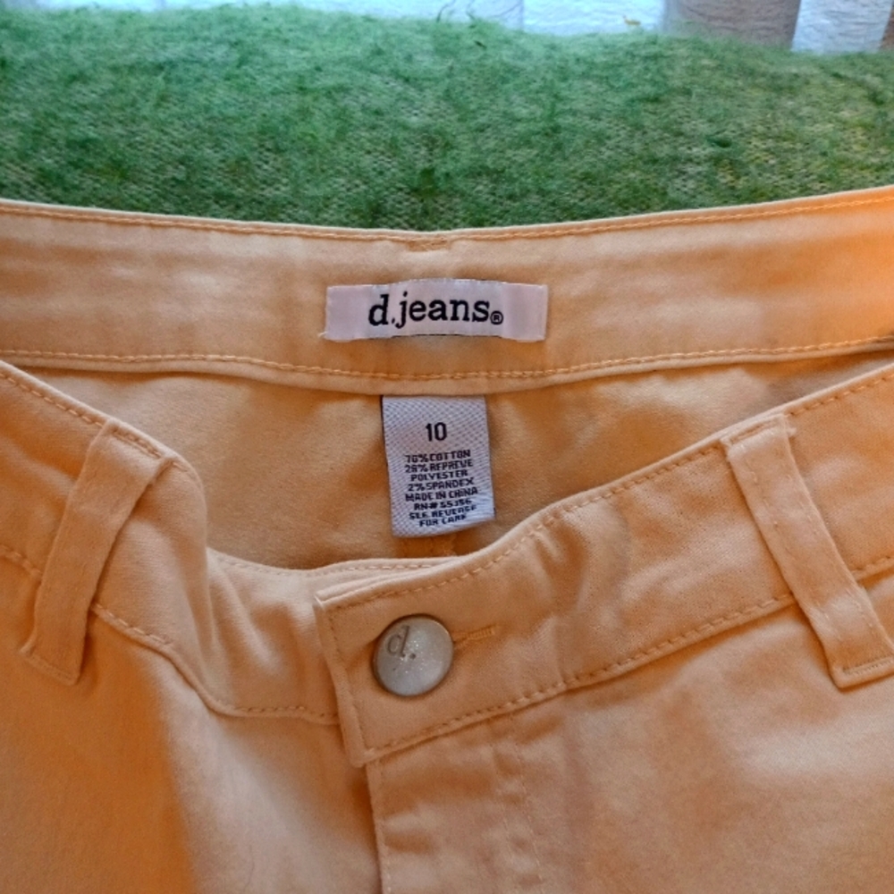 djeans cropped pants